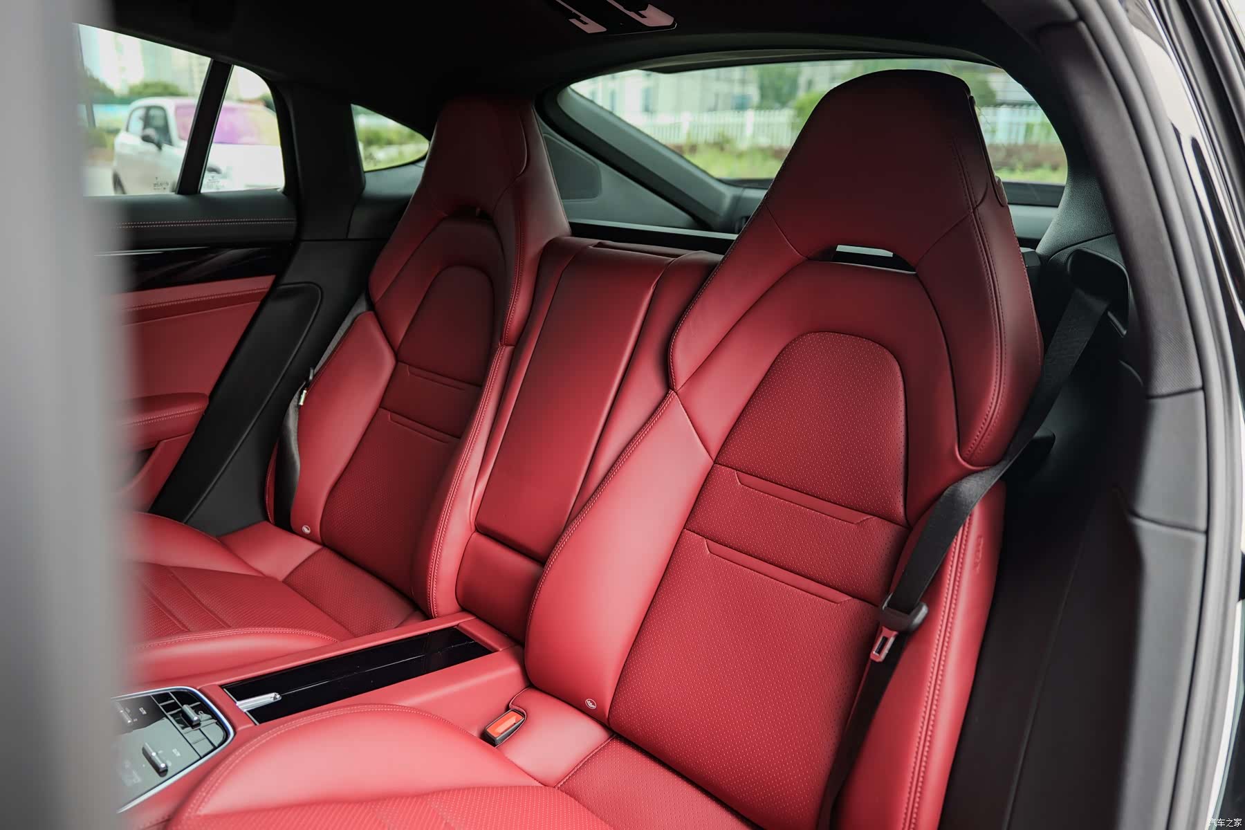 Porsche Panamera, 2022 13