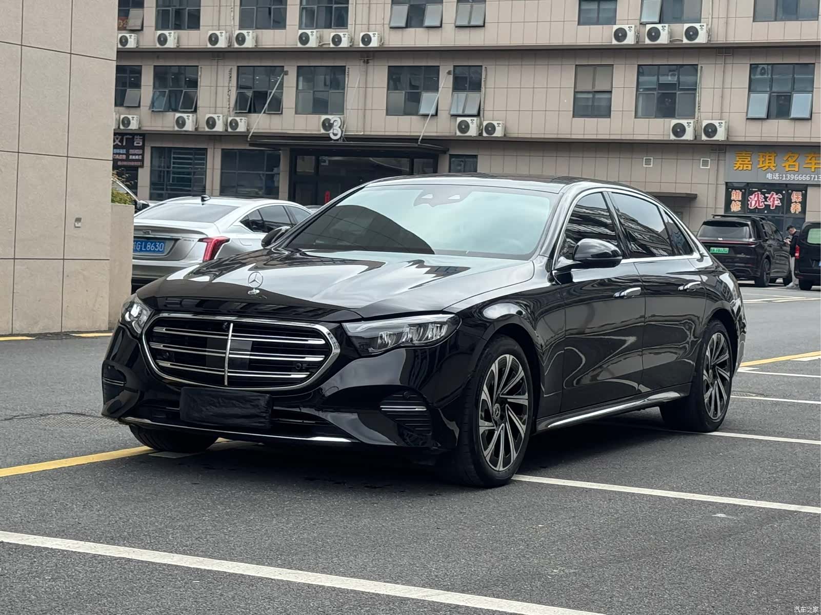 Mercedes-Benz E-Class, 2024 3