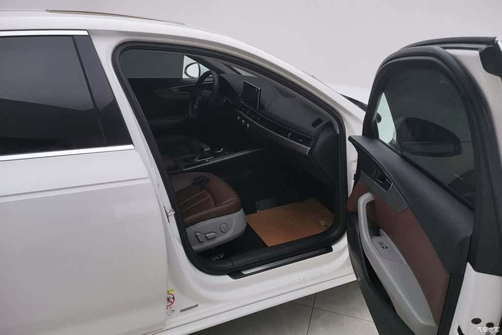 Audi A4L, 2018 8