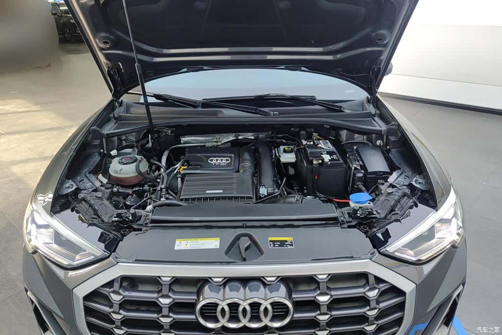 Audi Q3, 2021 10