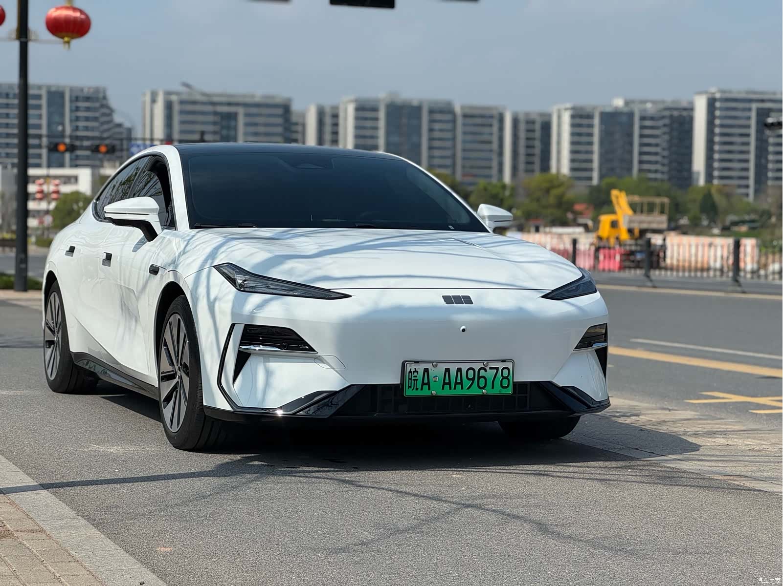 Geely E8, 2024 3