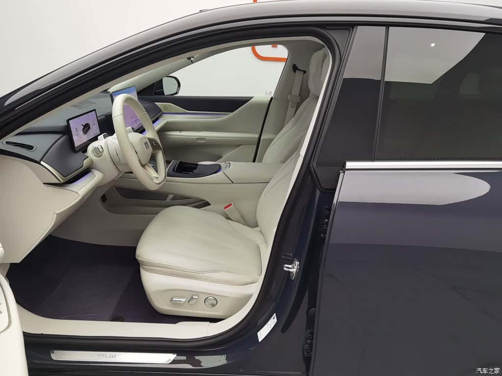 Buick L7, 2025 10
