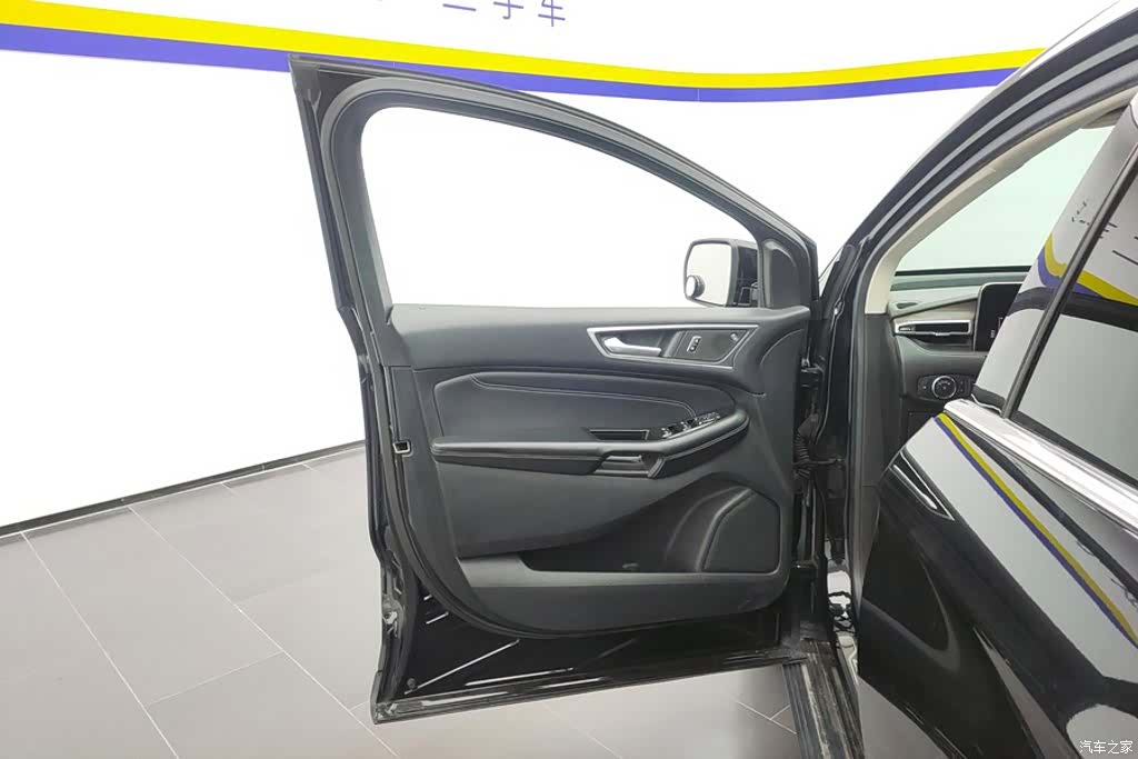 Ford Edge, 2022 7
