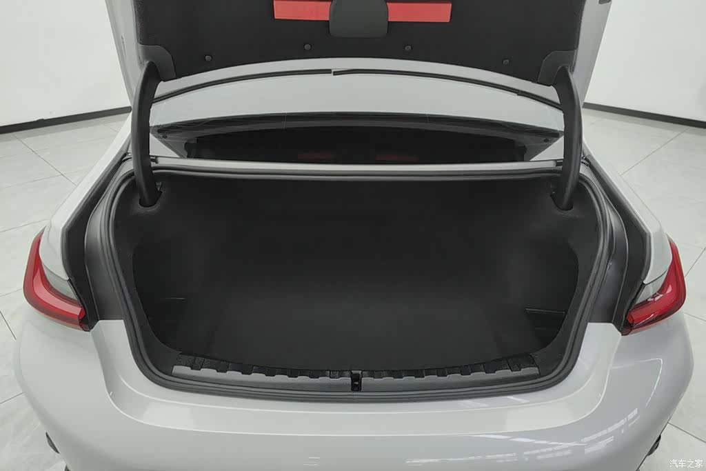 BMW 3 Series, 2024 4
