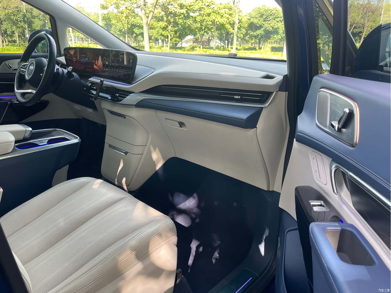 Buick Century, 2023 15