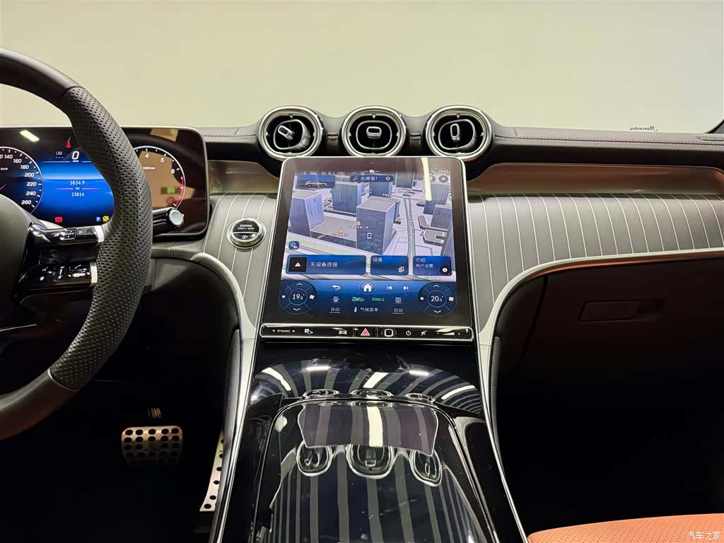 Mercedes-Benz GLC, 2024 27
