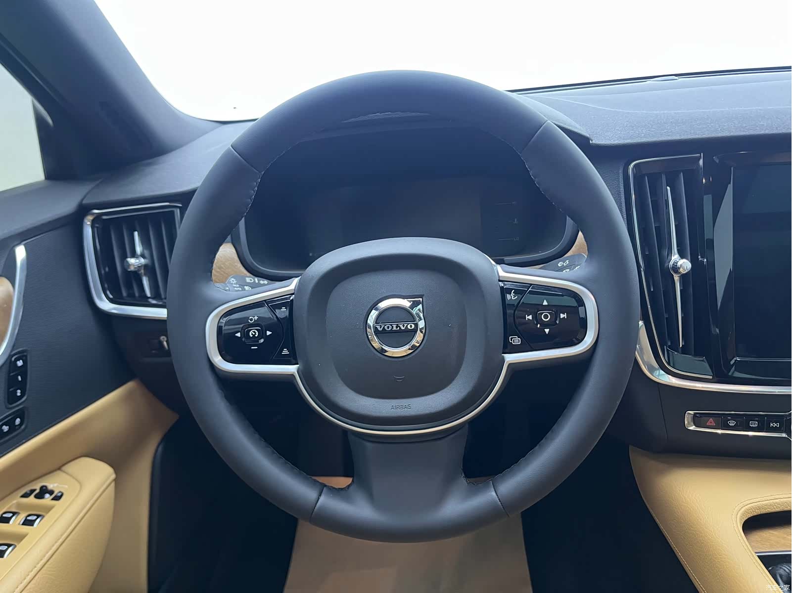 Volvo S90, 2019 15