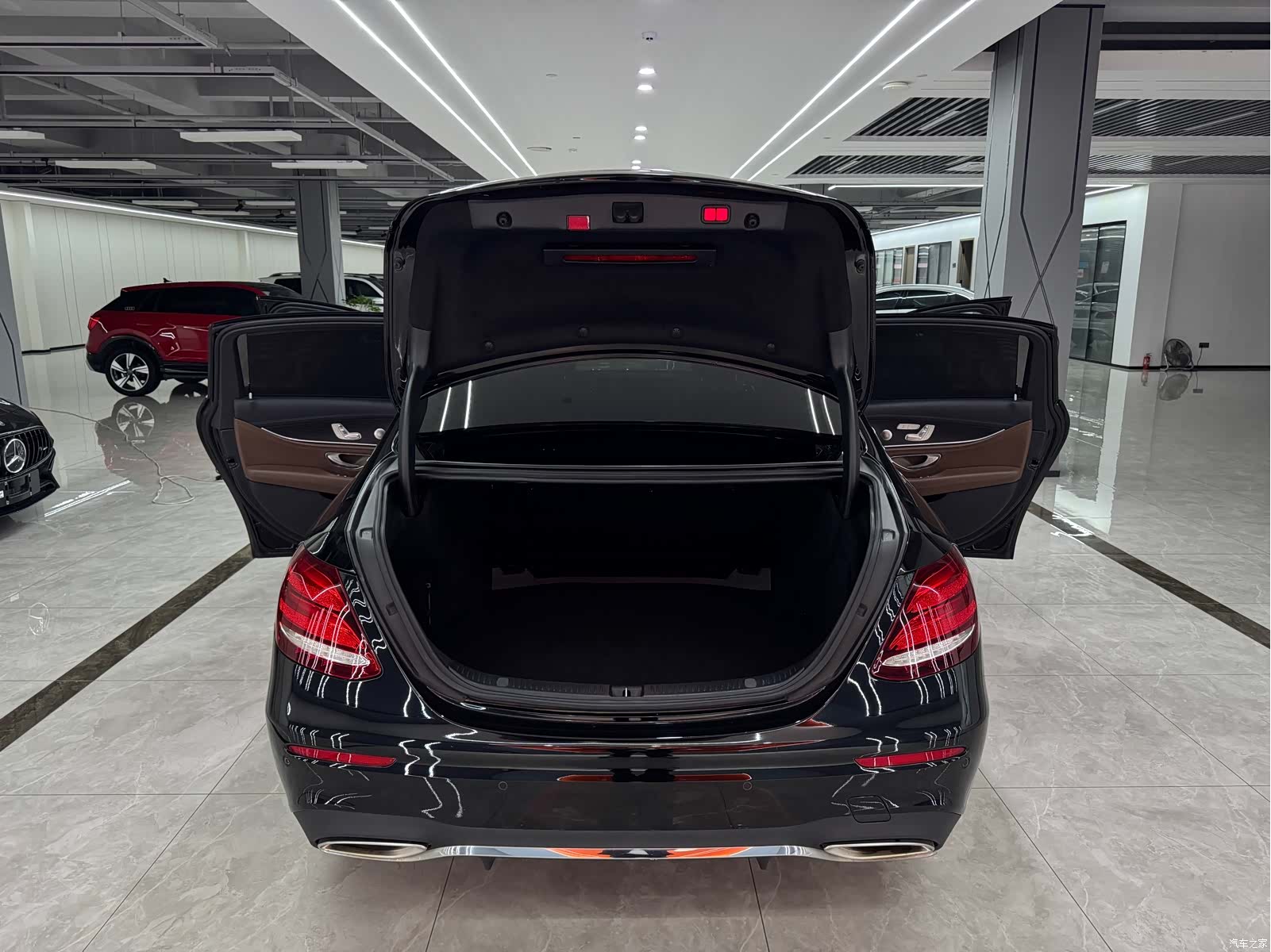 Mercedes-Benz E-Class, 2020 10