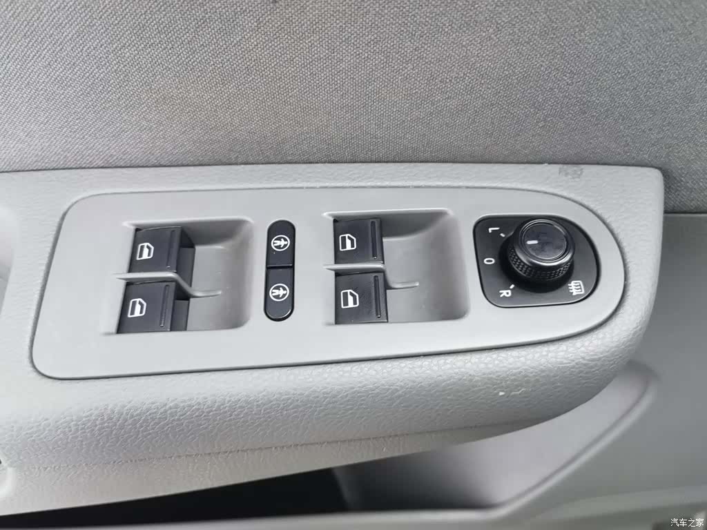 Volkswagen Xia, 2016 9