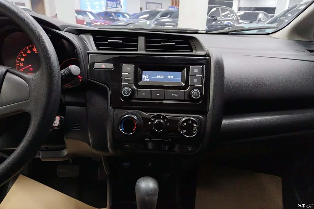 Honda Fit, 2019 13