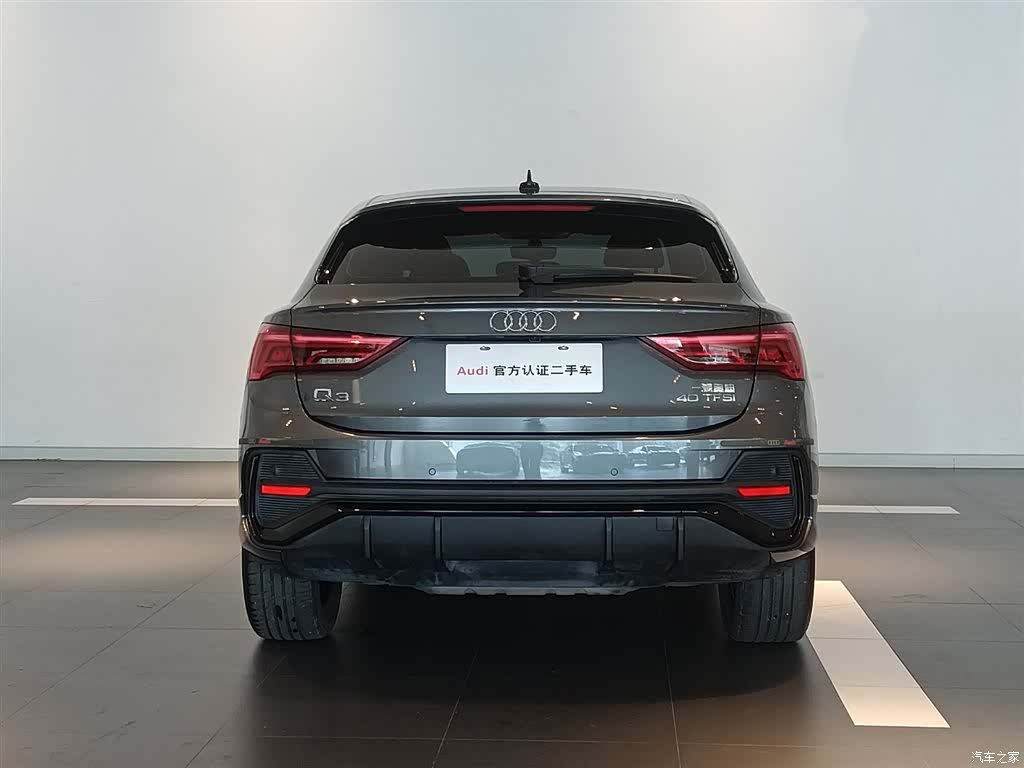 Audi Q3, 2022 все фото