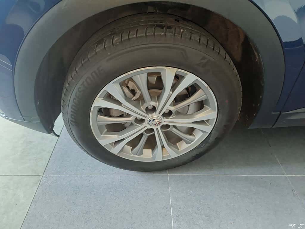 Buick Envision Plus, 2023 23