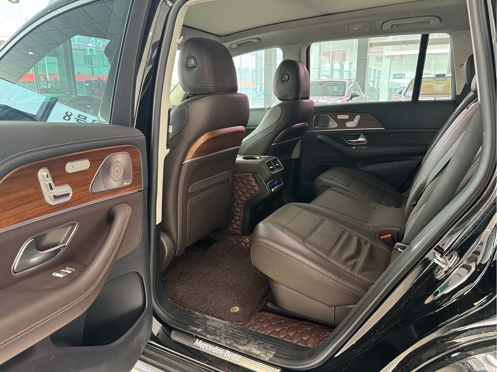 Mercedes-Benz GLS, 2022 11