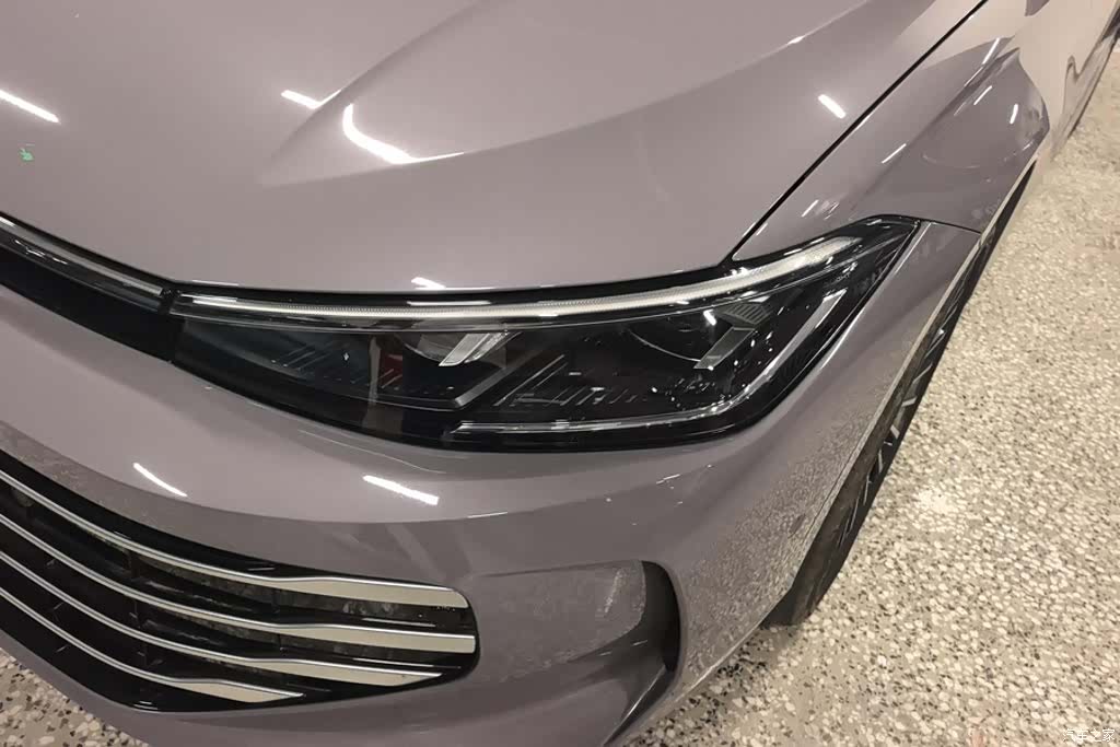 Volkswagen Passat, 2024 все фото