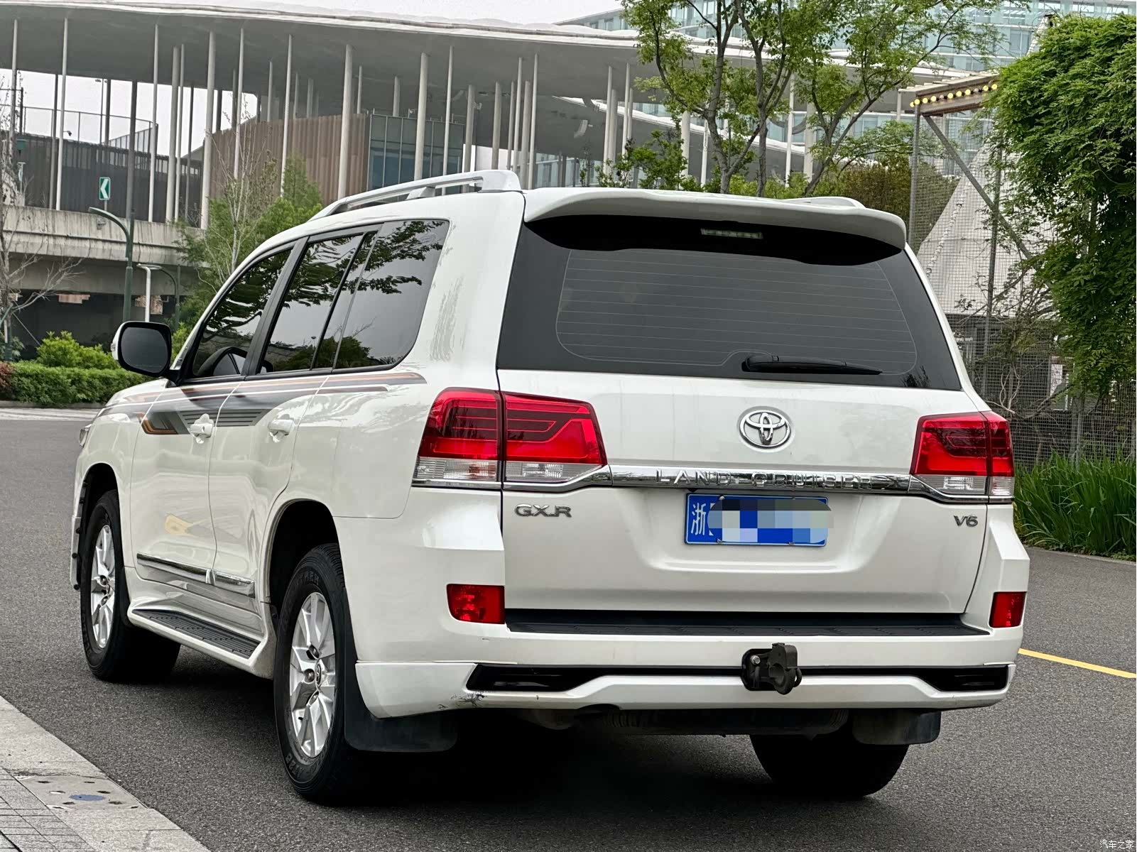 Toyota Land Cruiser, 2019 4