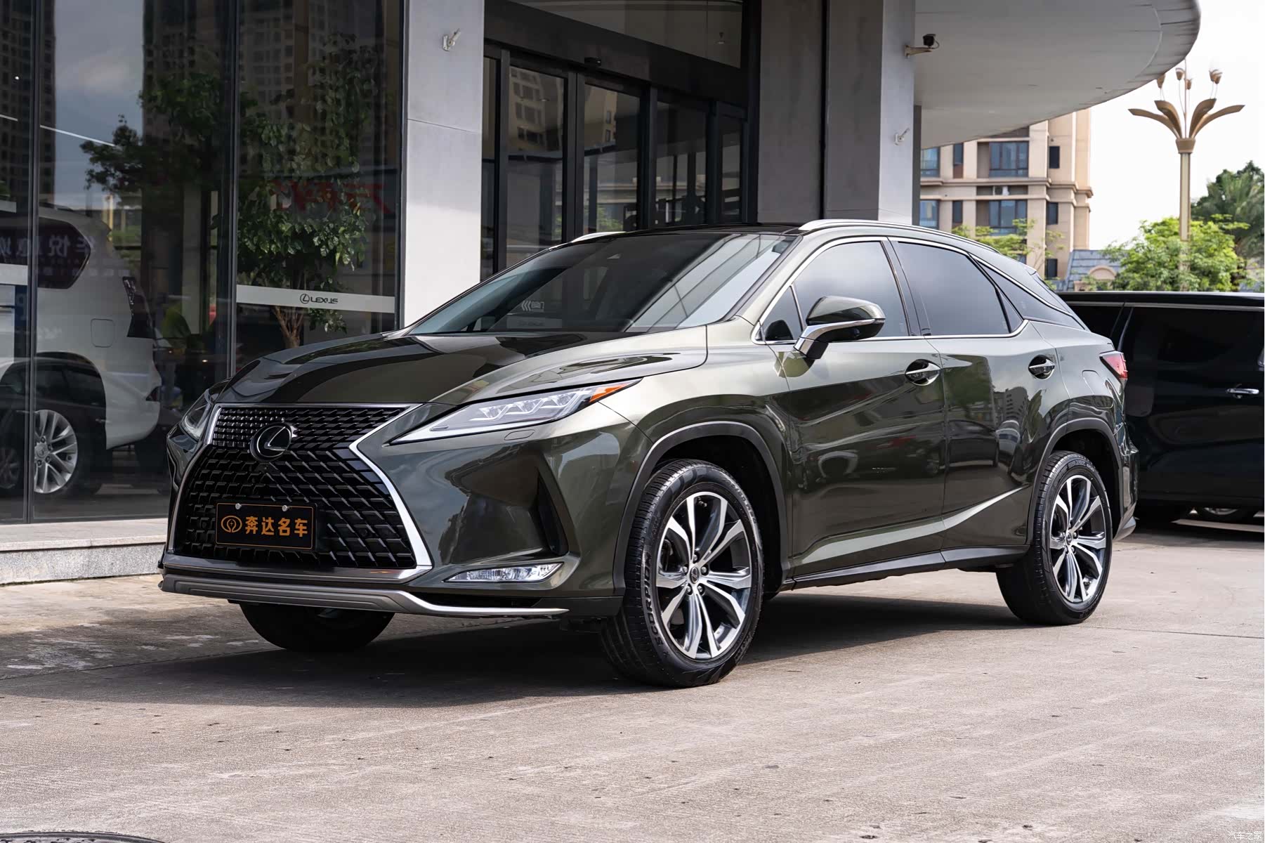 Lexus RX, 2022 1