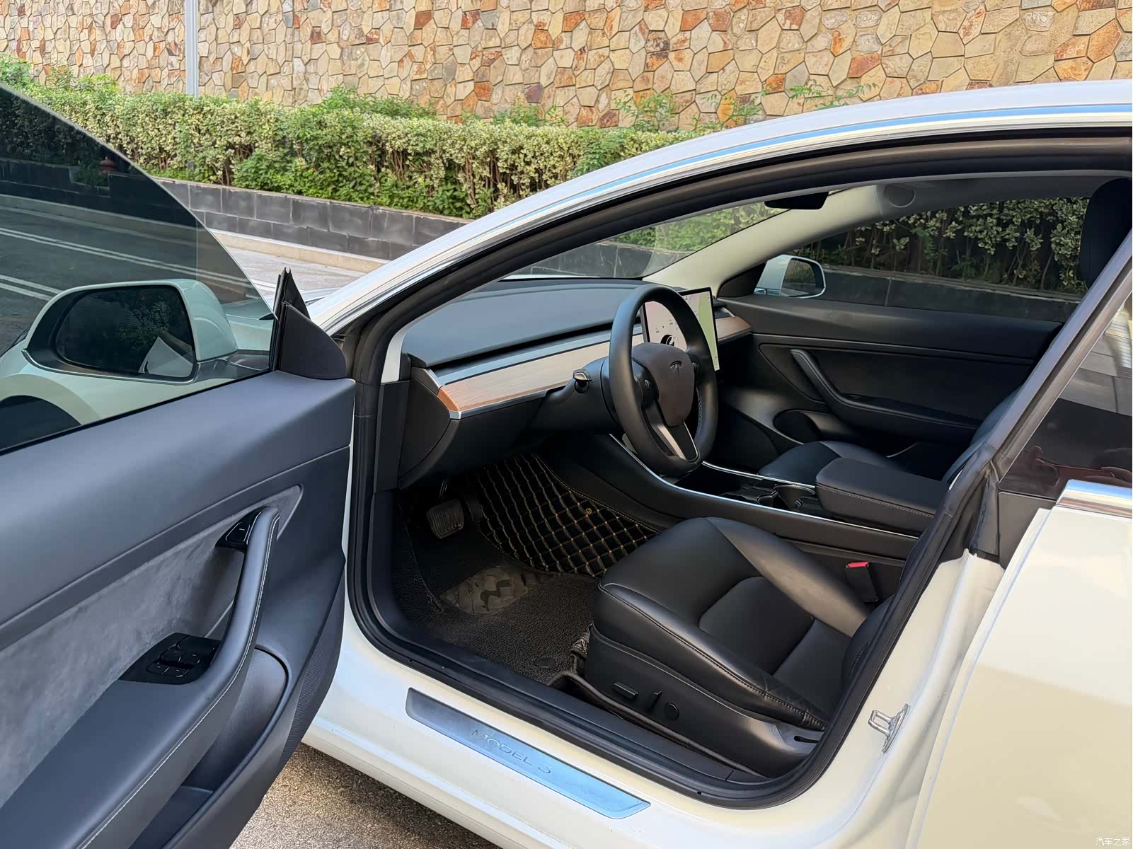 Tesla Model 3, 2020 12