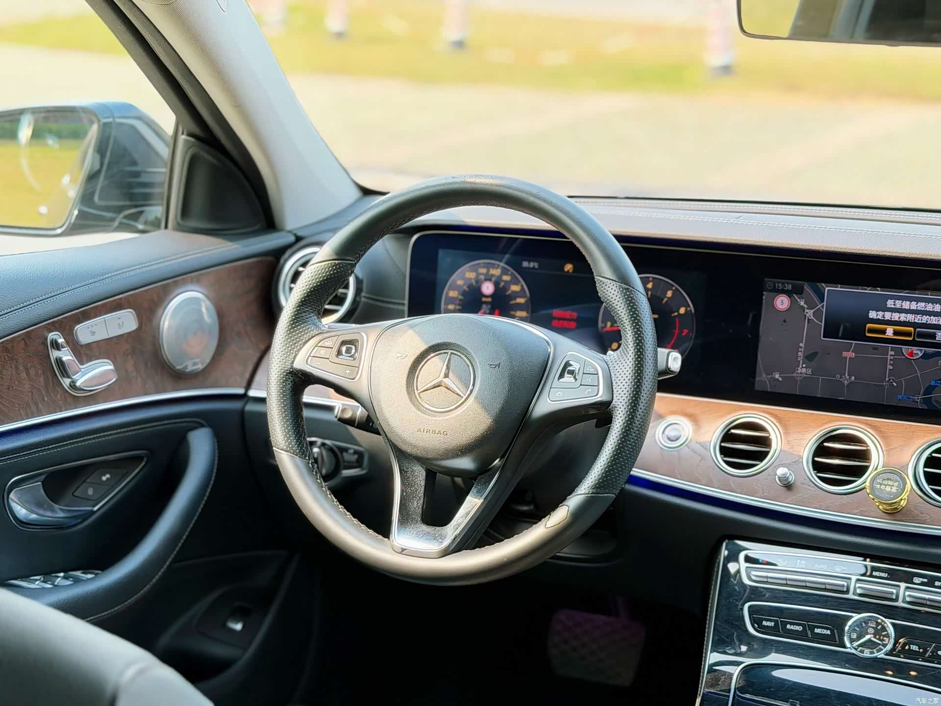 Mercedes-Benz E-Class, 2017 10