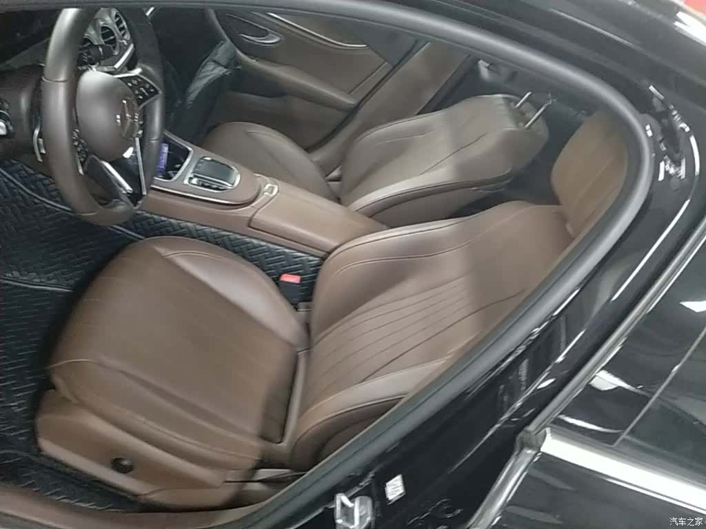 Mercedes-Benz E-Class, 2022 15