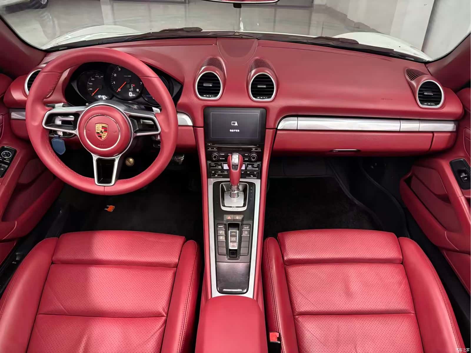 Porsche Boxster, 2017 все фото