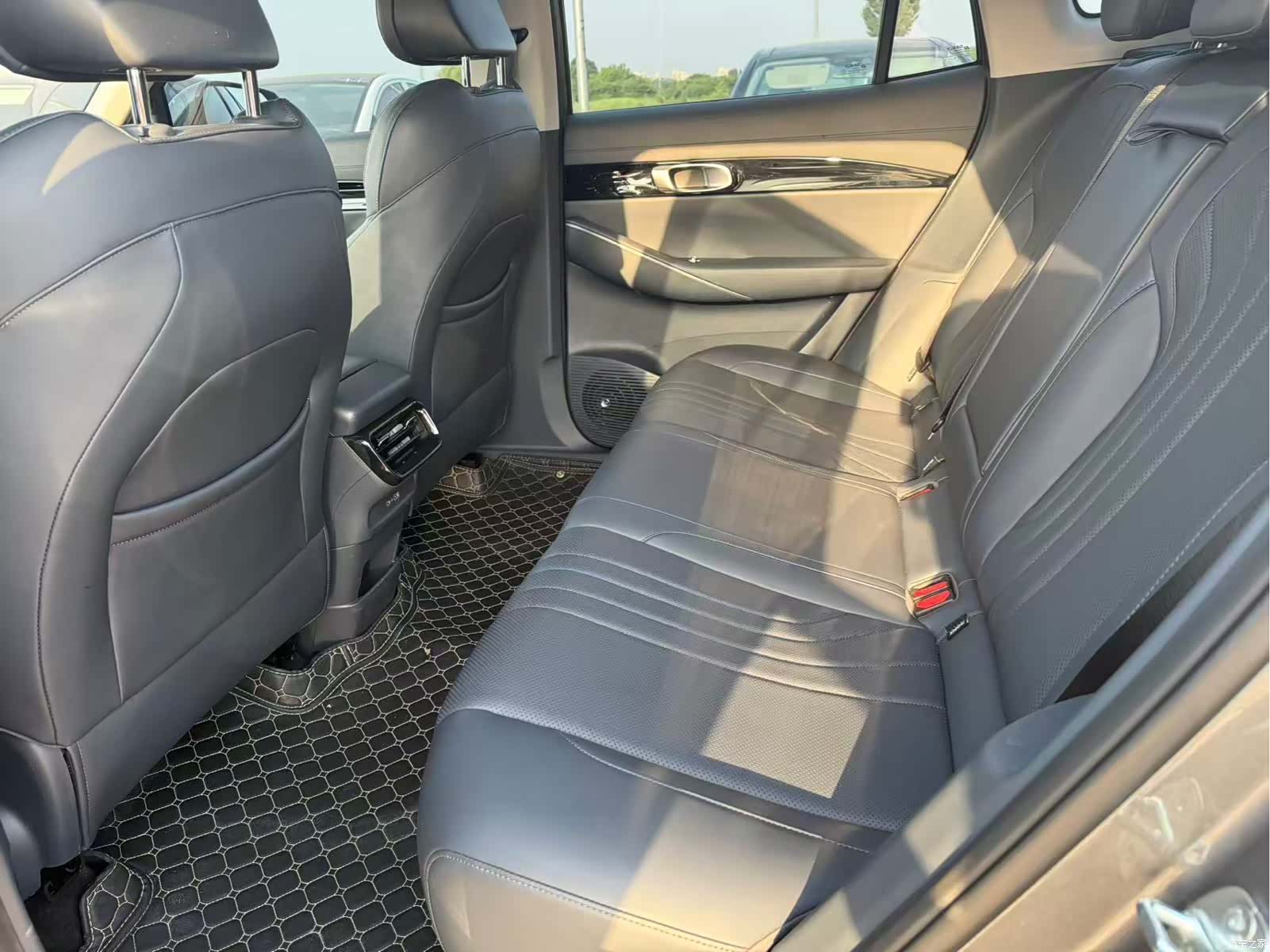 Geely Galaxy E5, 2024 все фото