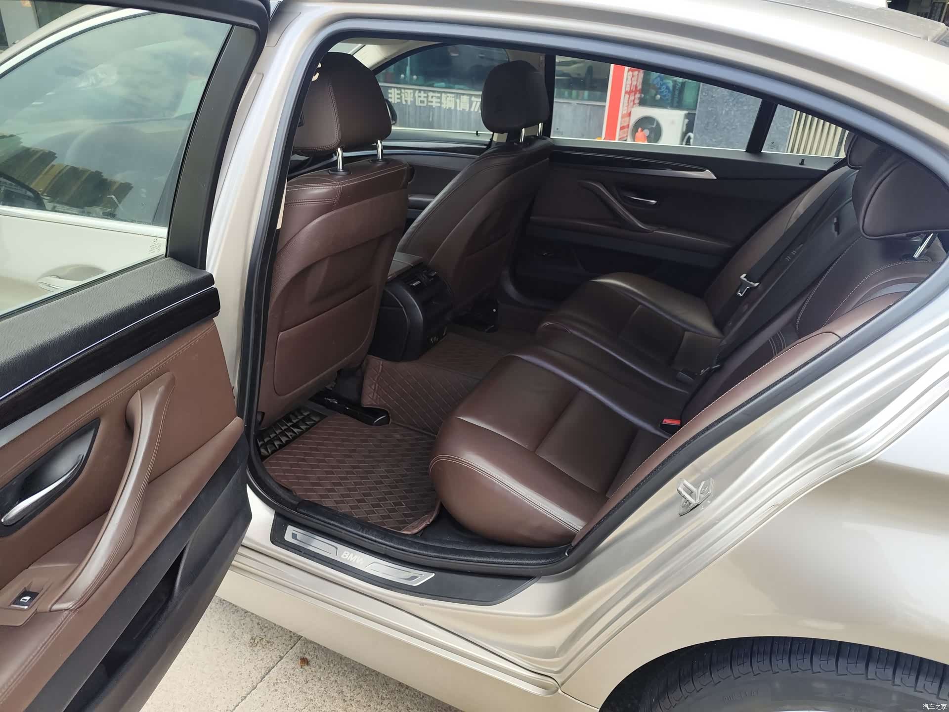 BMW 5 Series, 2015 все фото