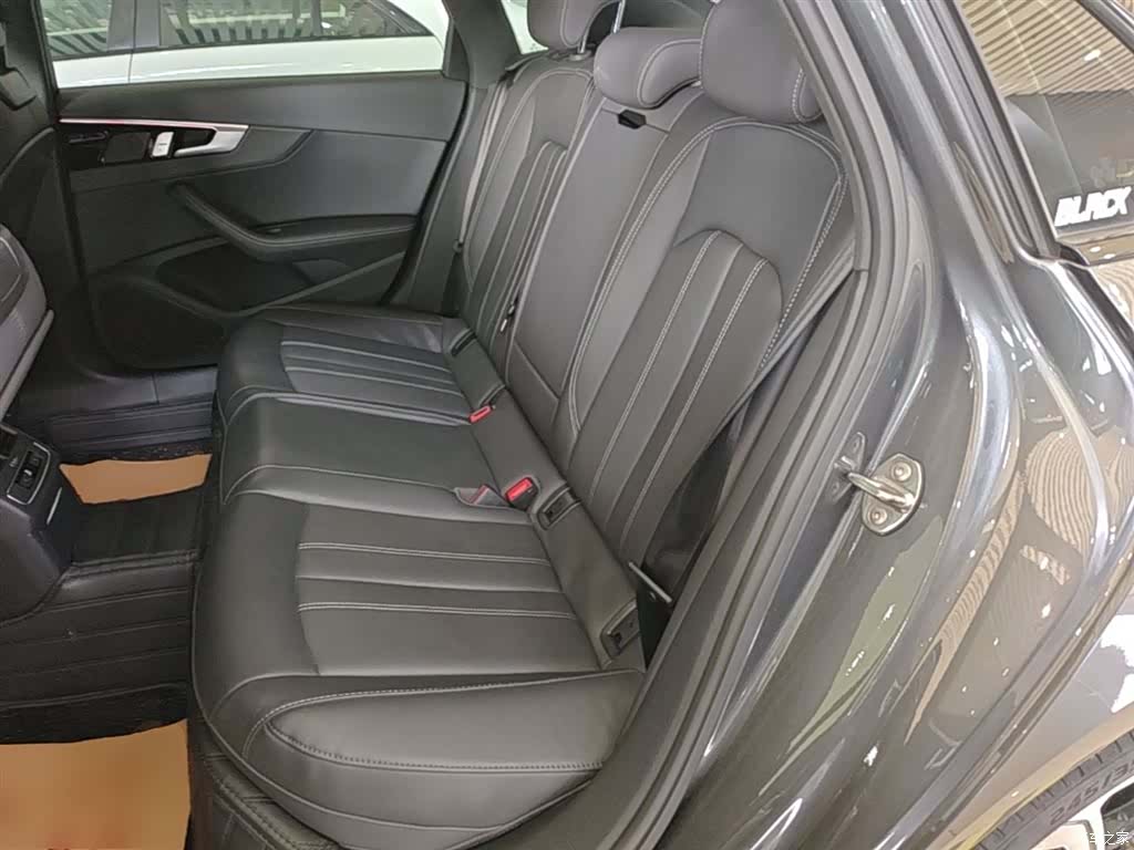 Audi A4L, 2024 17