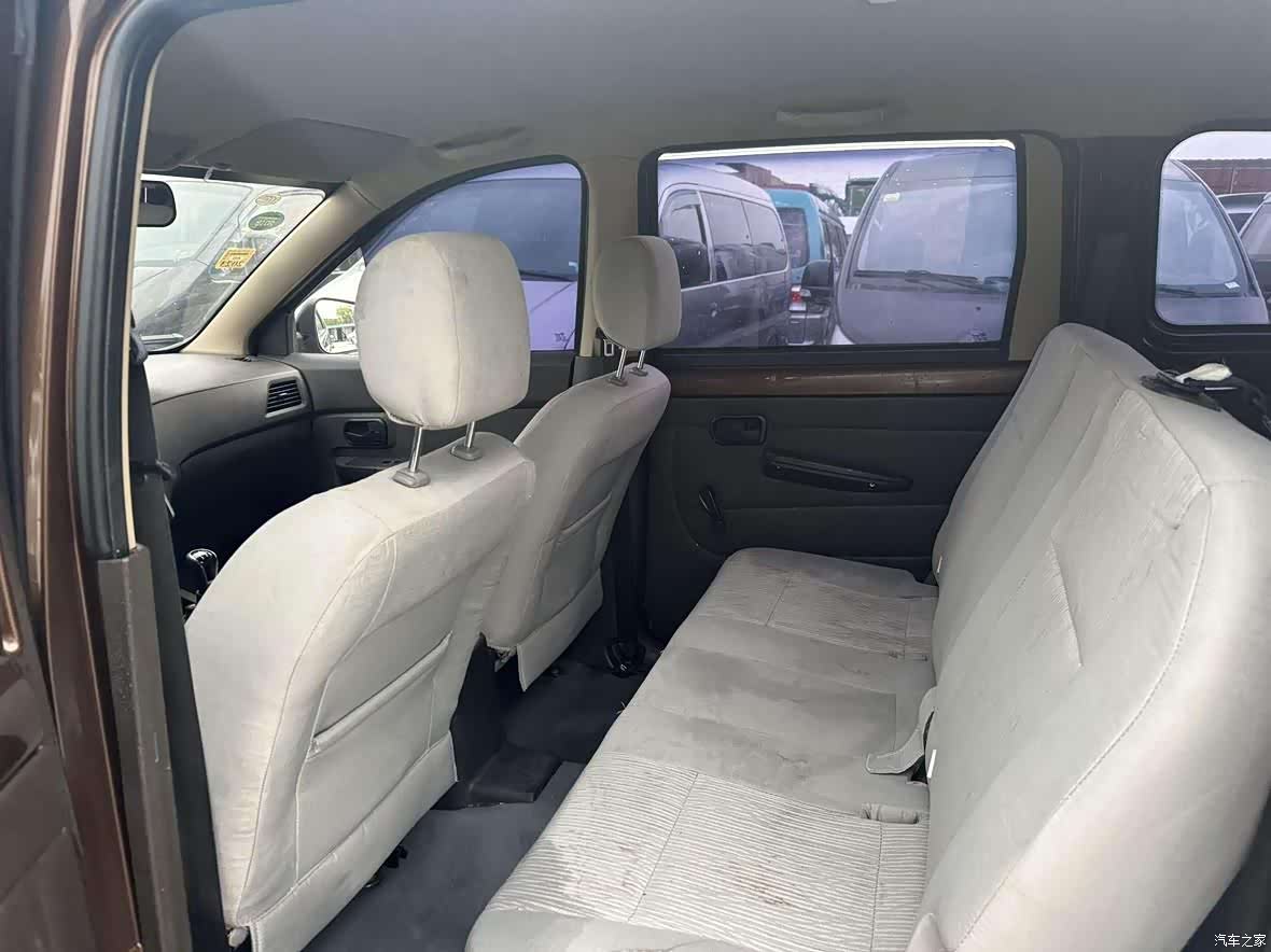 Wuling Hongguang, 2018 10