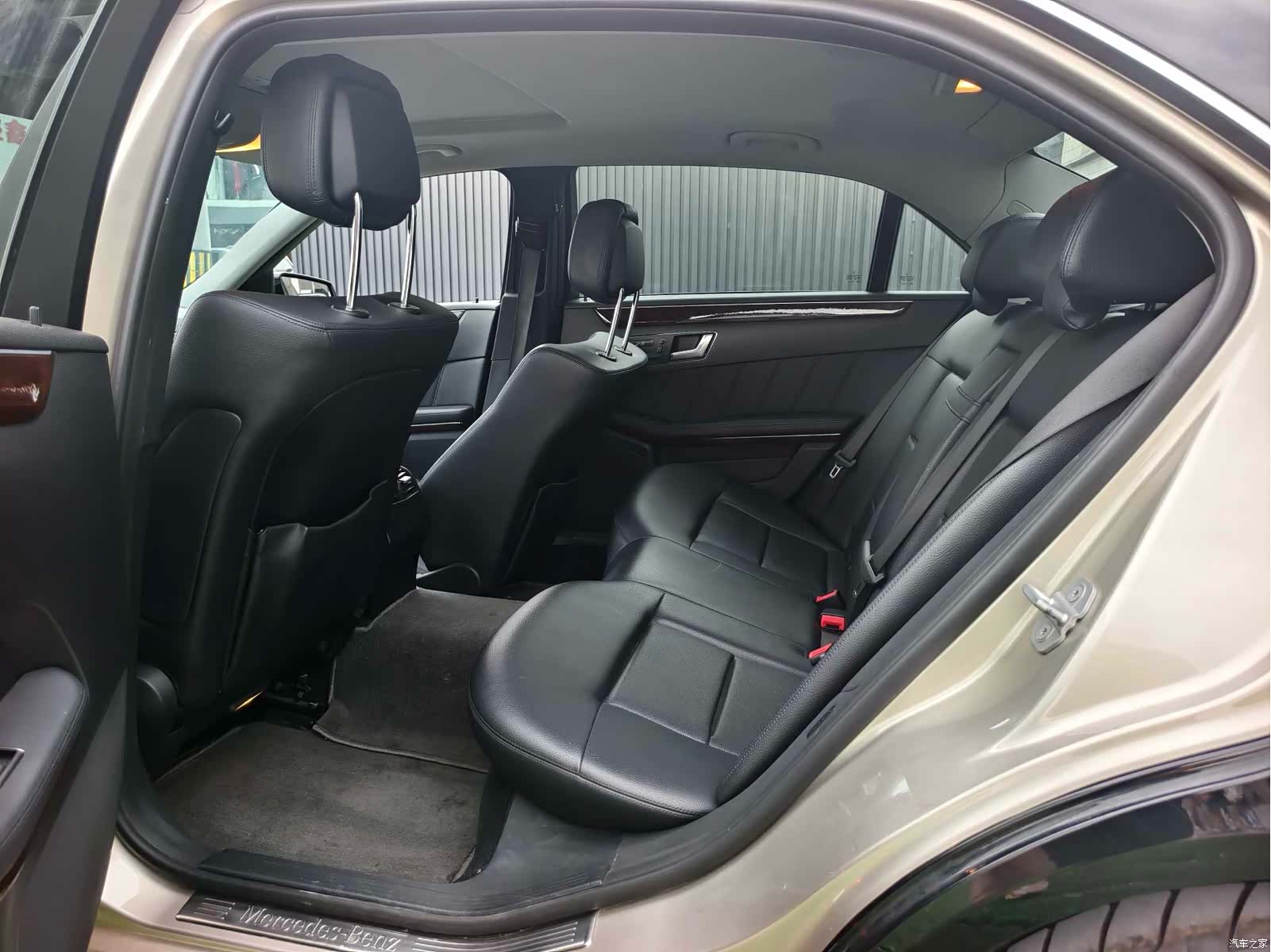 Mercedes-Benz E-Class, 2012 10