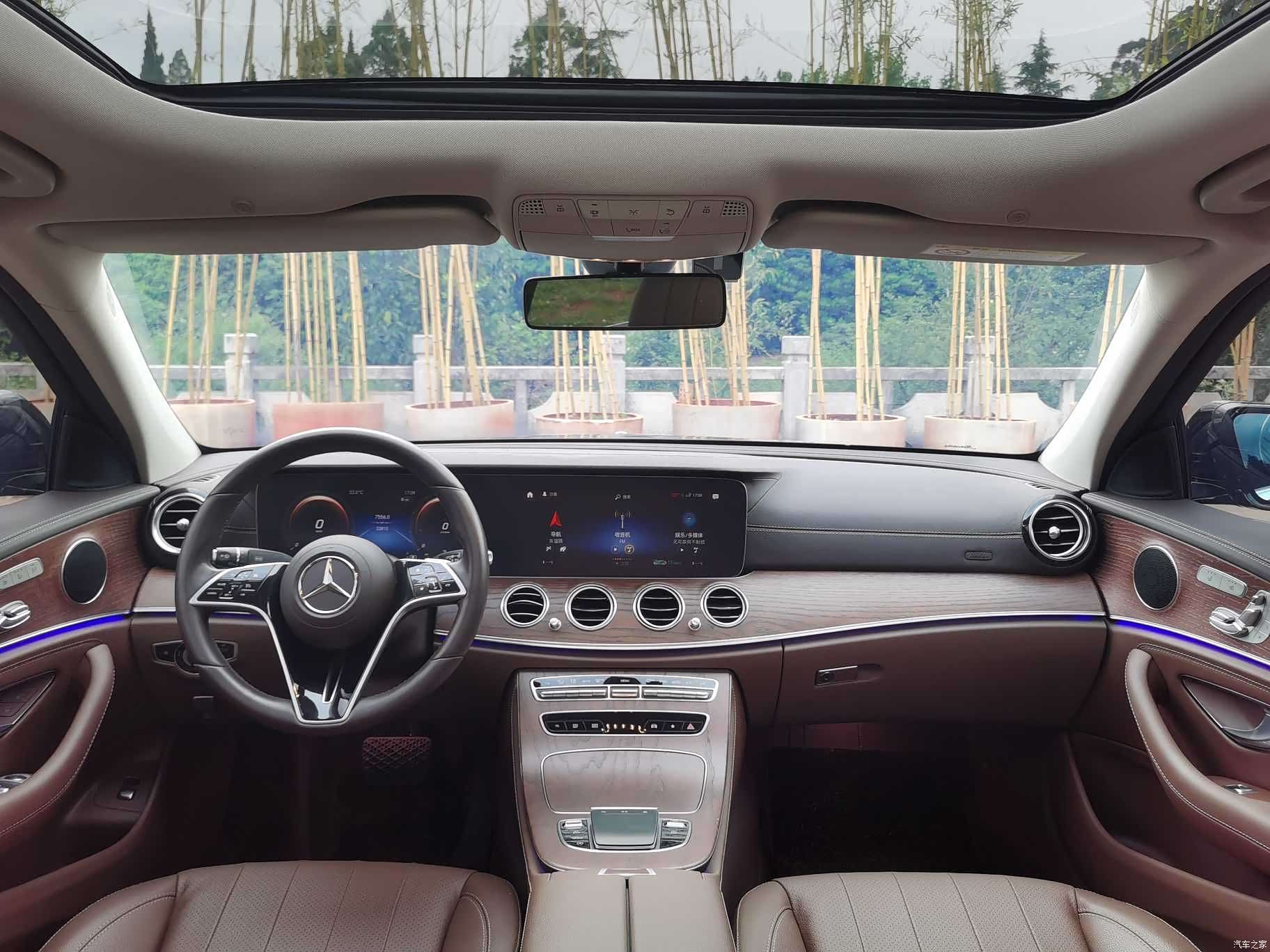 Mercedes-Benz E-Class, 2023 22