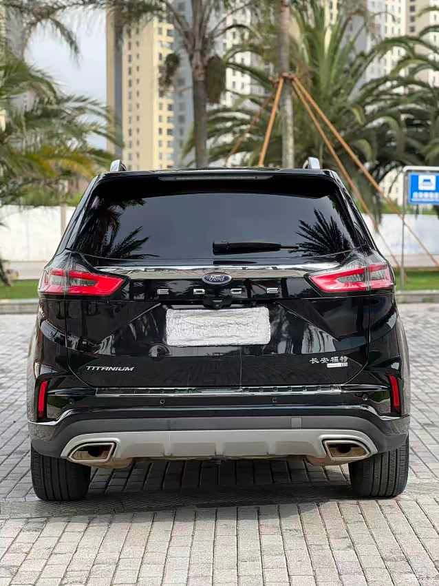 Ford Edge, 2022 8
