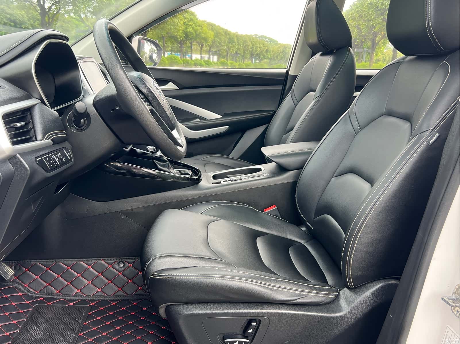 Wuling 530, 2020 9