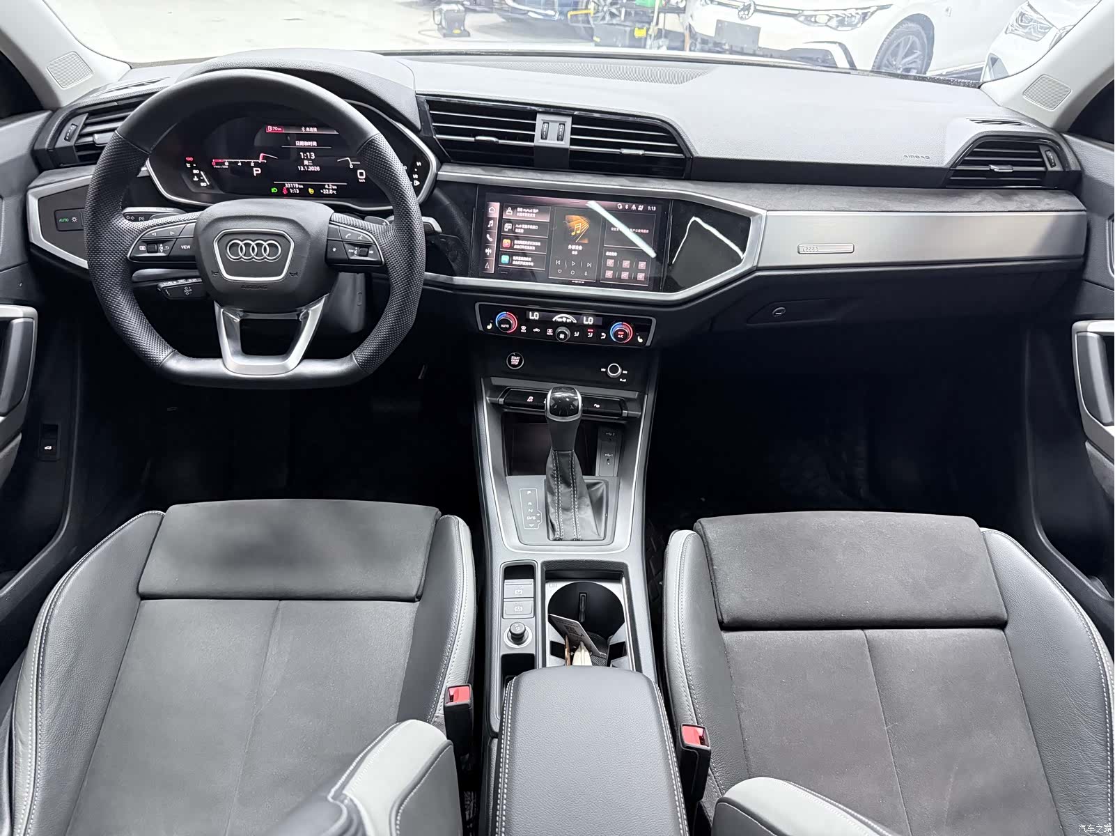 Audi Q3, 2022 8