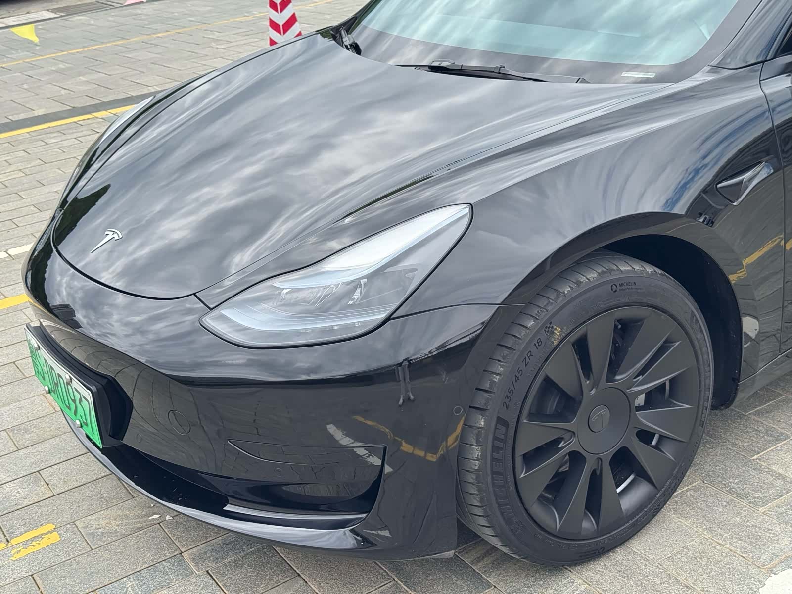 Tesla Model 3, 2023 10