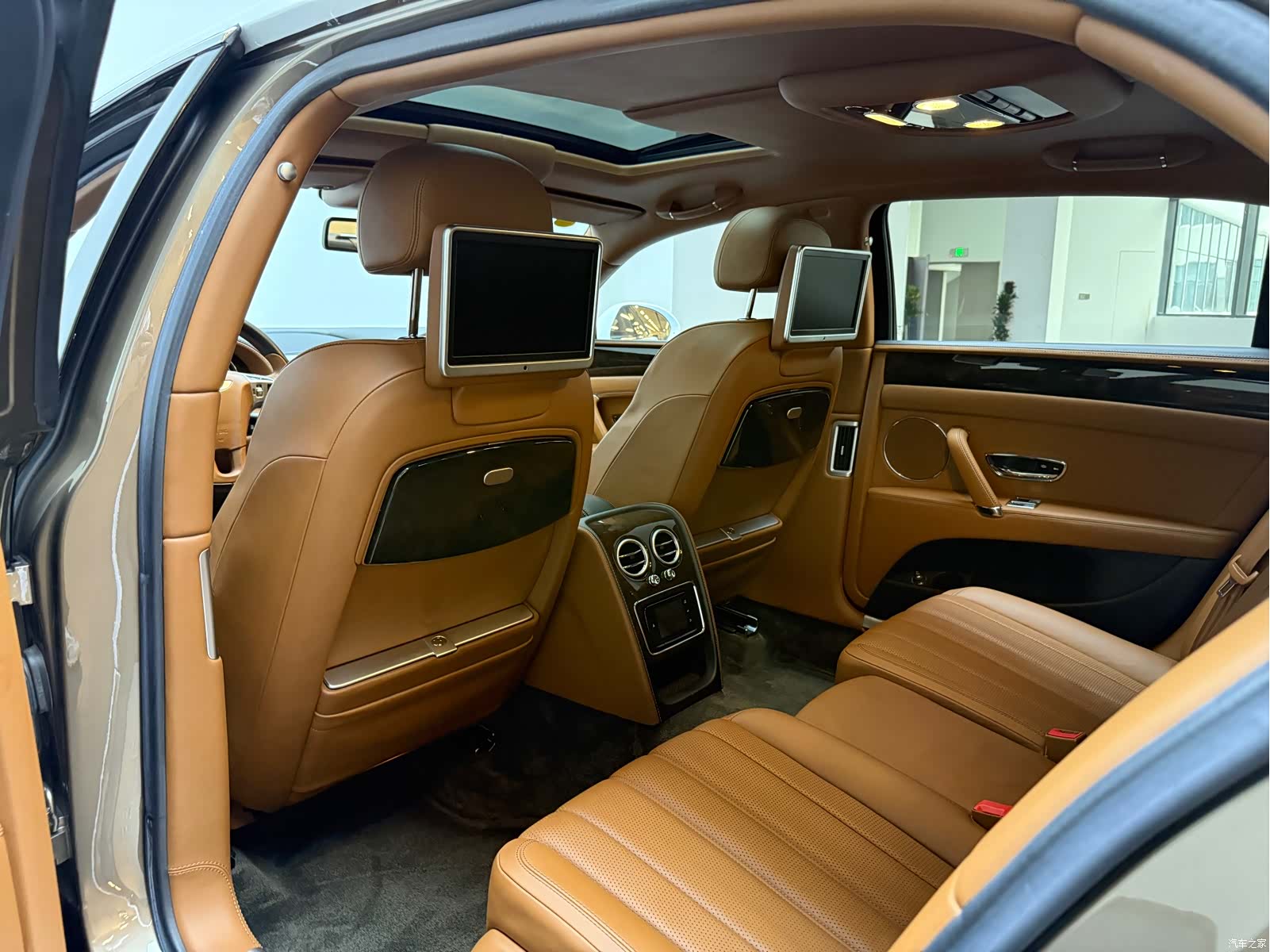 Bentley Flying Spur, 2014 все фото