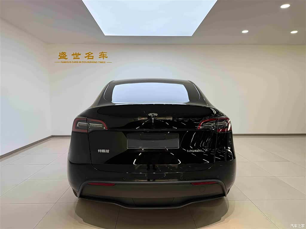 Tesla Model Y, 2022 17