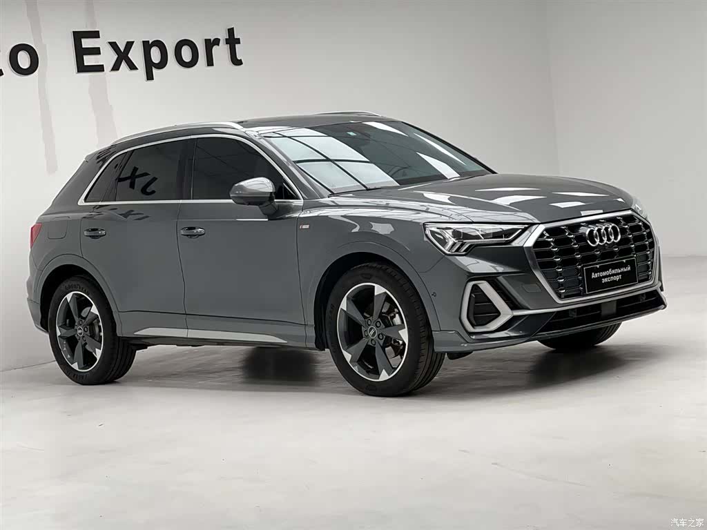 Audi Q3, 2022 3