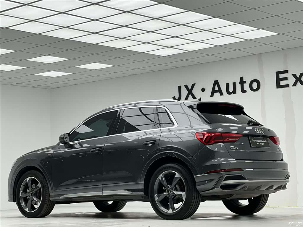 Audi Q3, 2022 9