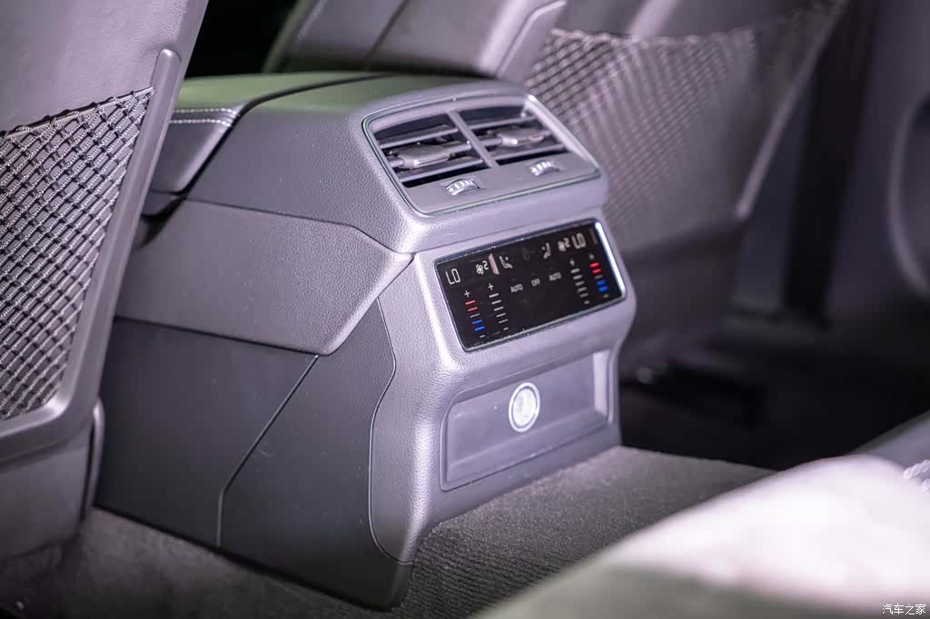 Audi A6L, 2020 15