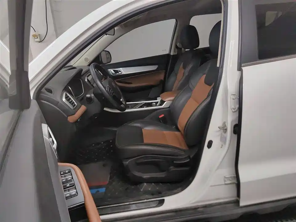 Geely Vision X6