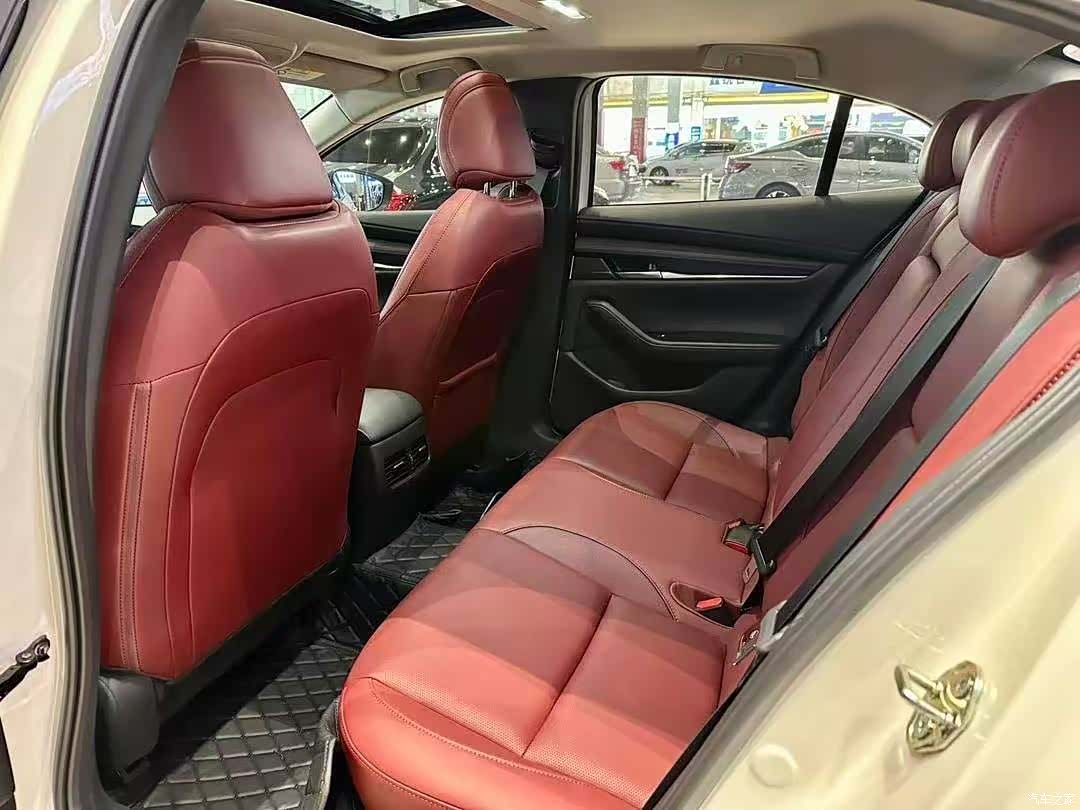 Mazda Mazda3, 2024 9