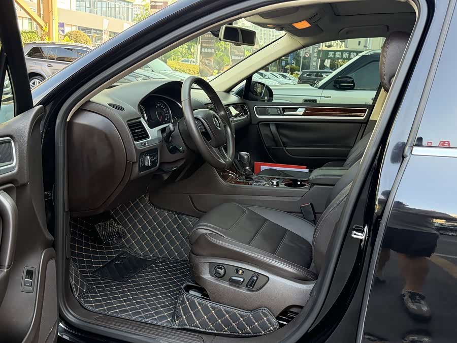 Volkswagen Touareg 2014, фото 8