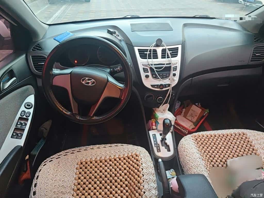 Hyundai GLX, 2015 13