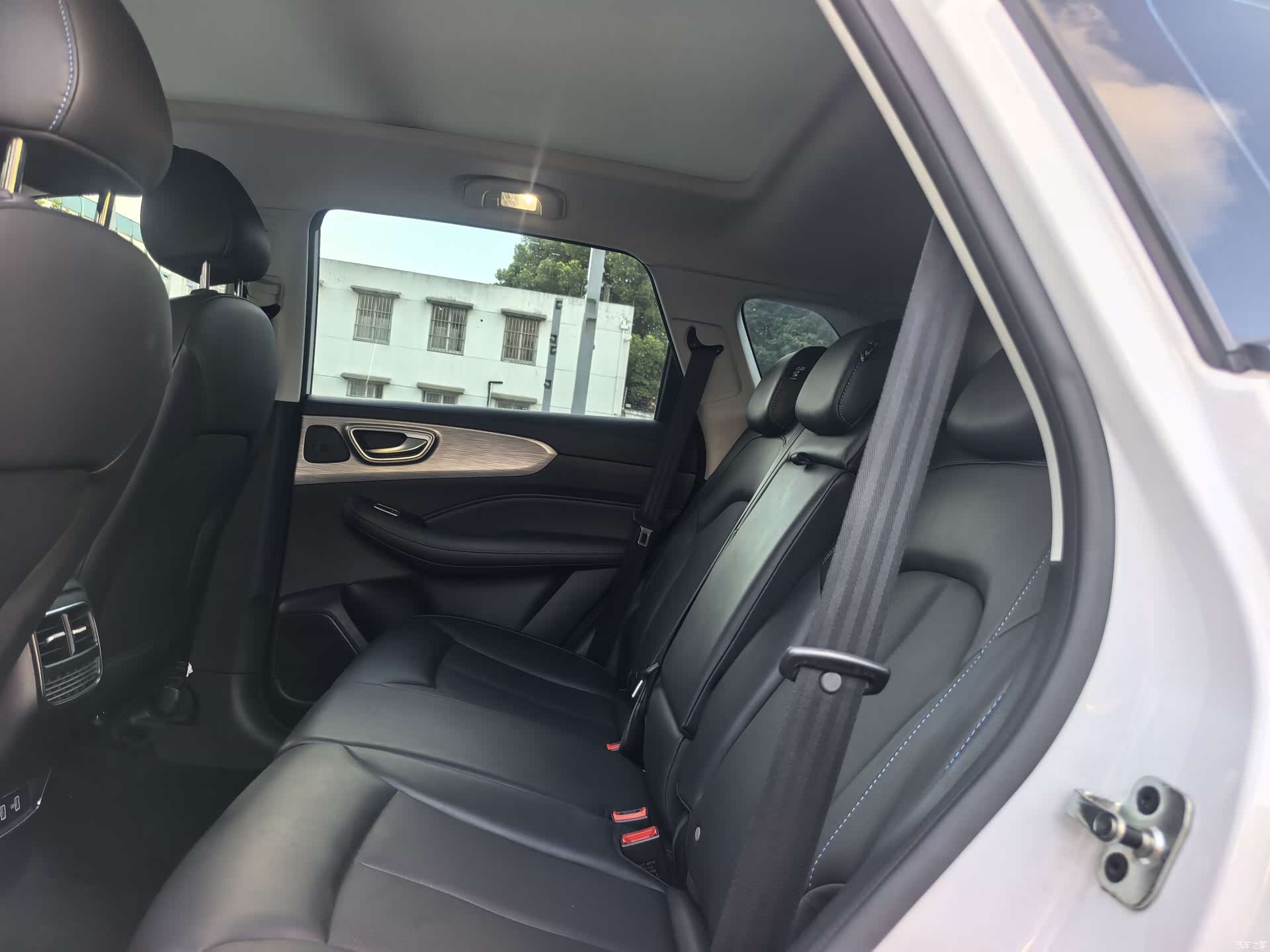 Roewe RX5, 2024 14