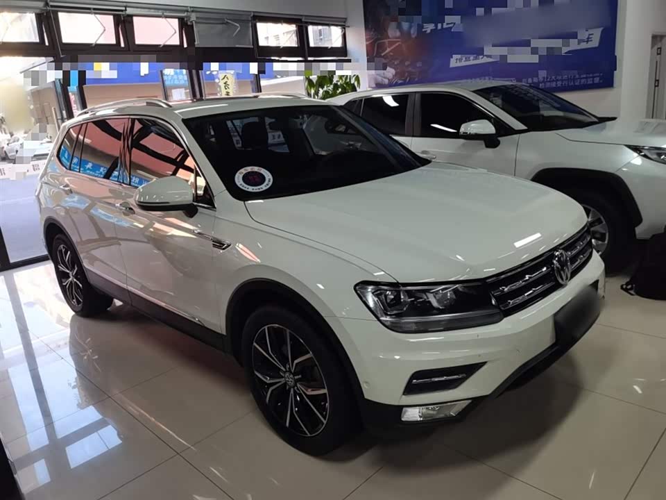 Volkswagen Tiguan L