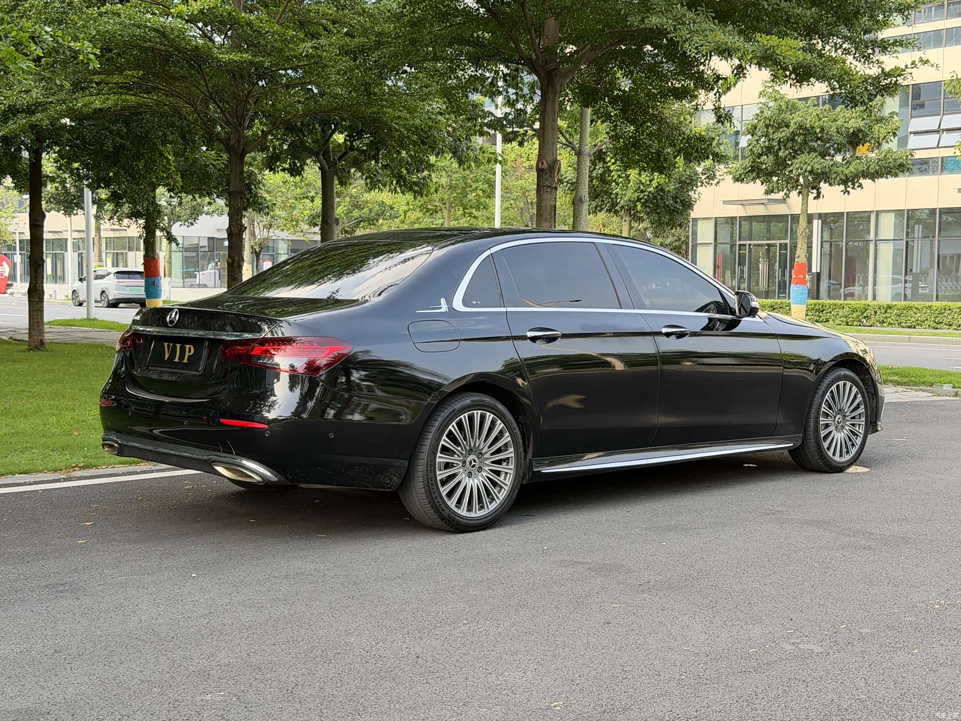 Mercedes-Benz E-Class, 2019 9