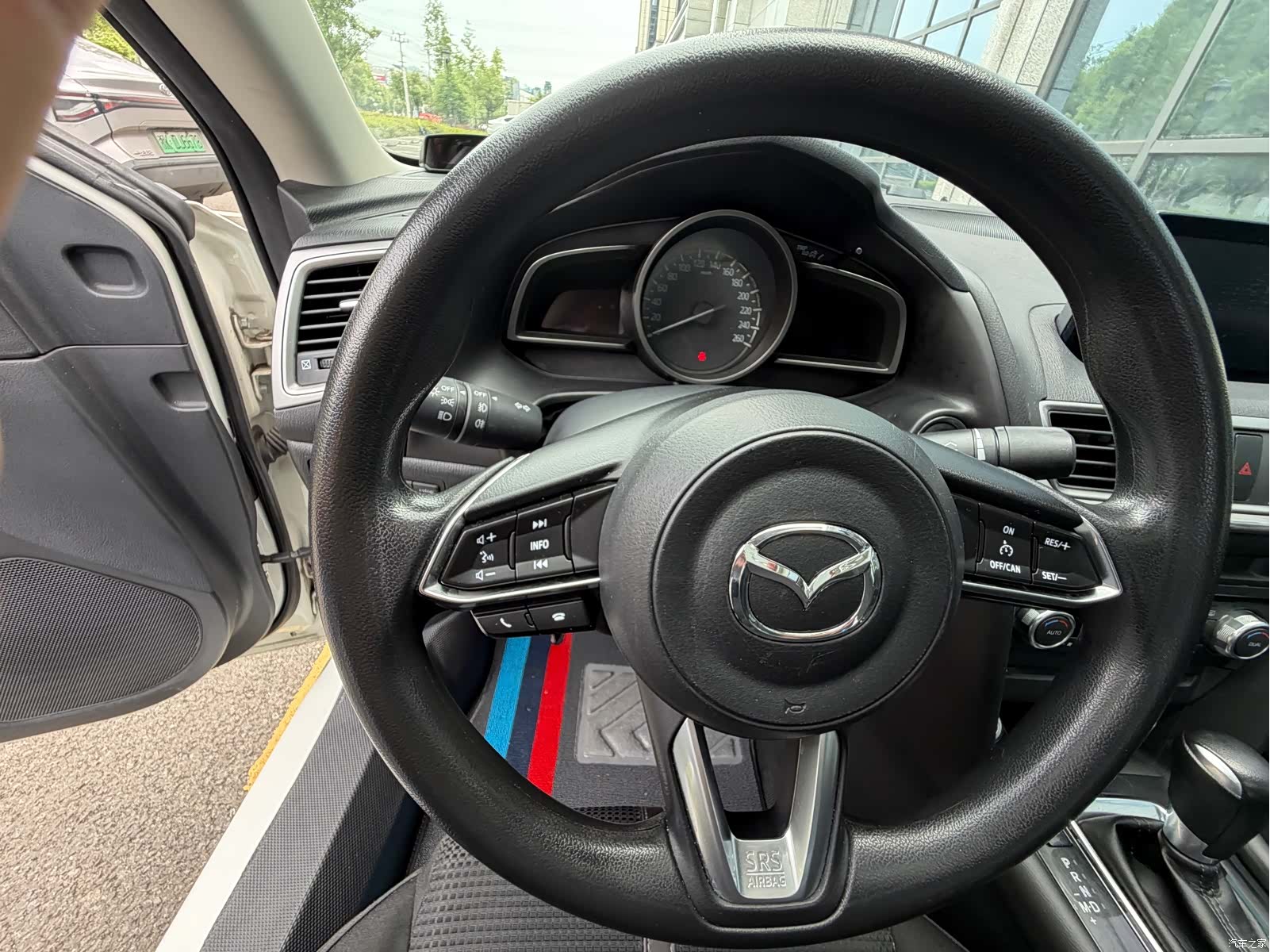 Mazda Mazda3, 2017 14