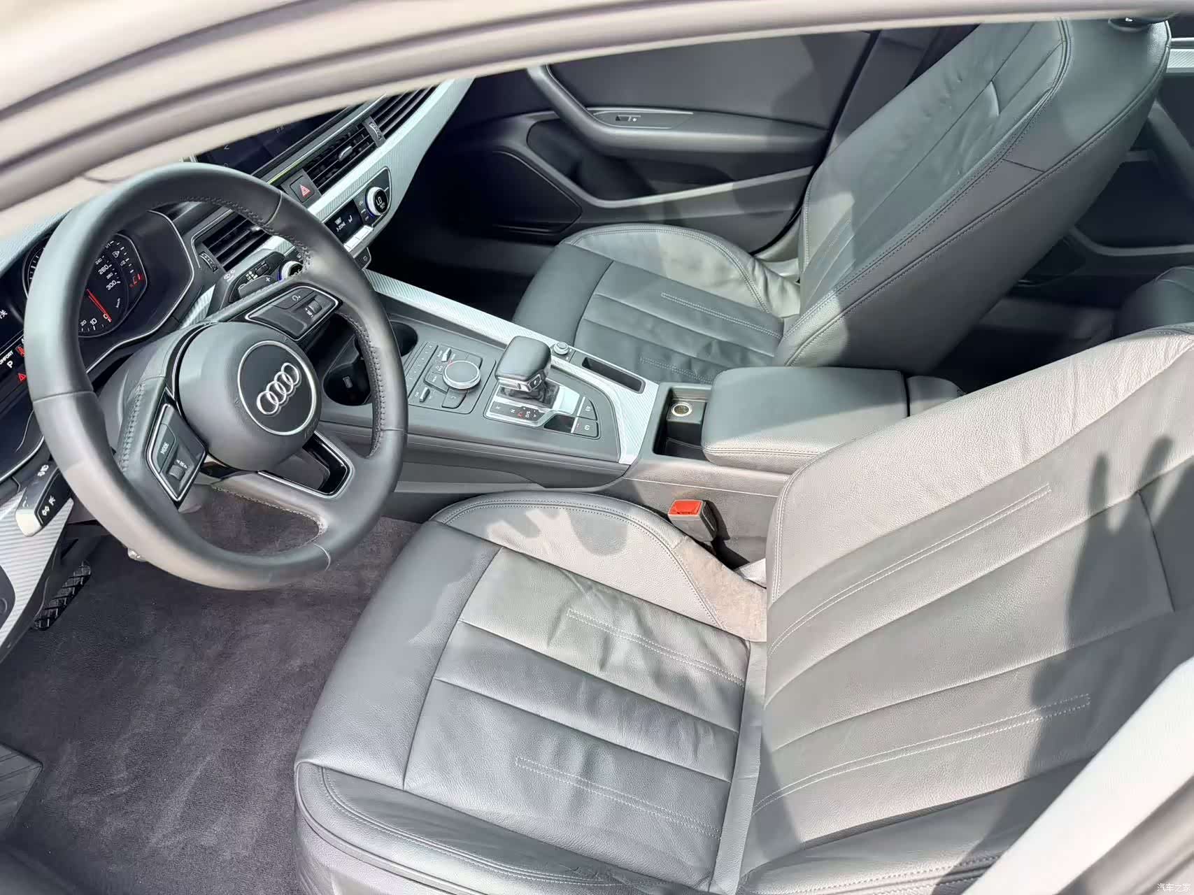 Audi A4L, 2017 23