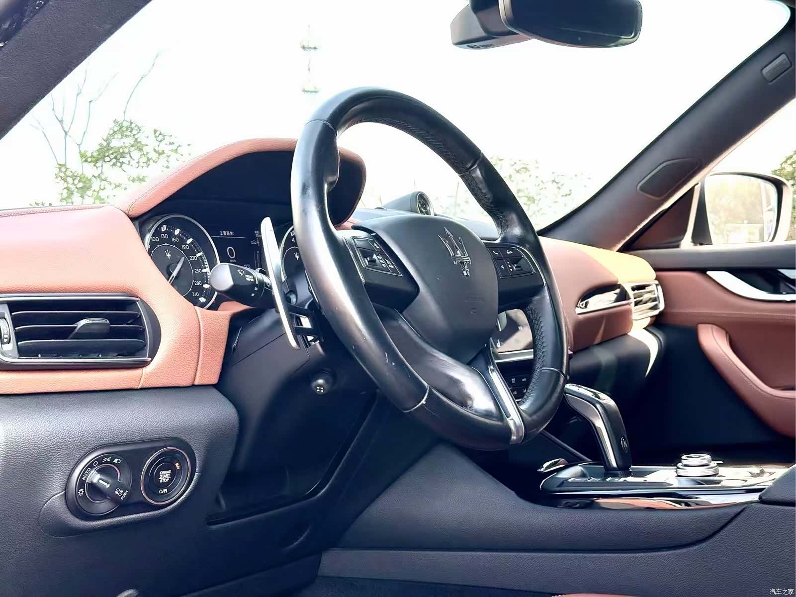 Maserati Levante, 2022 4