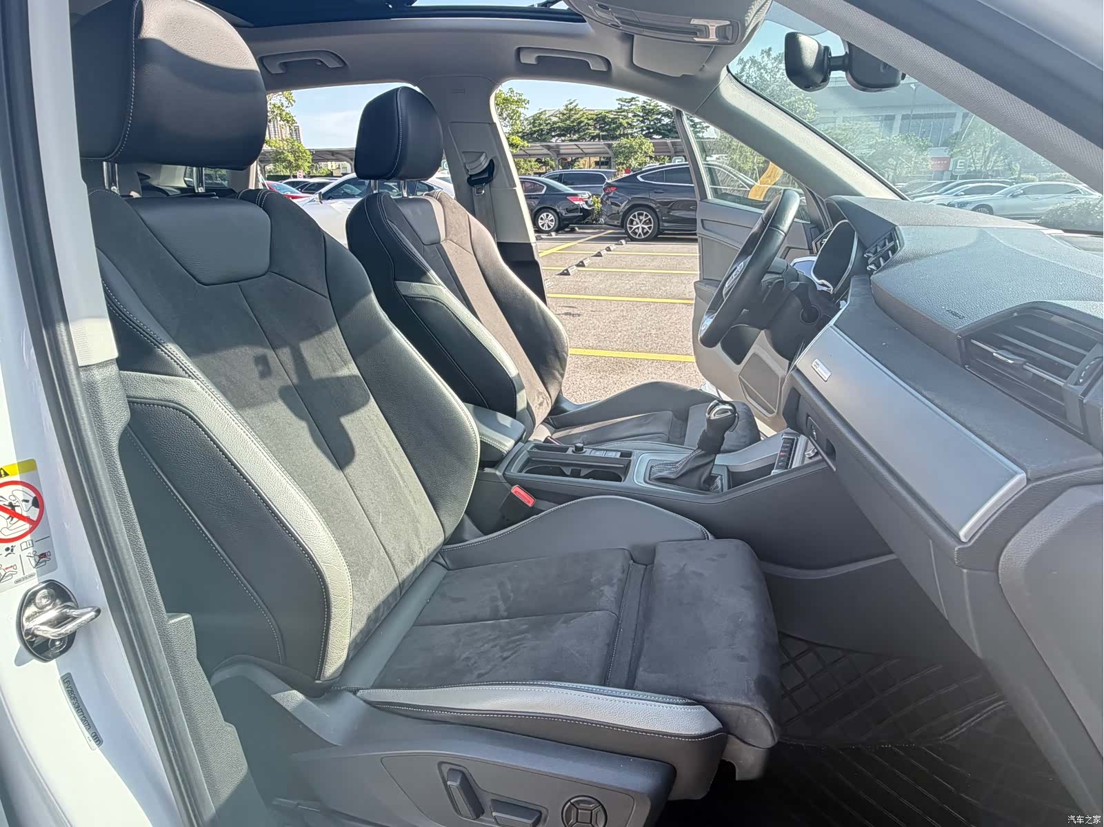 Audi Q3, 2022 13